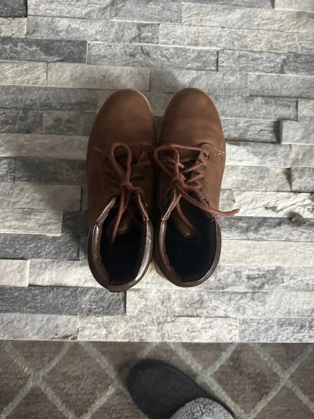 Target Brand Young Man's Boots - Classic Style - 8.5